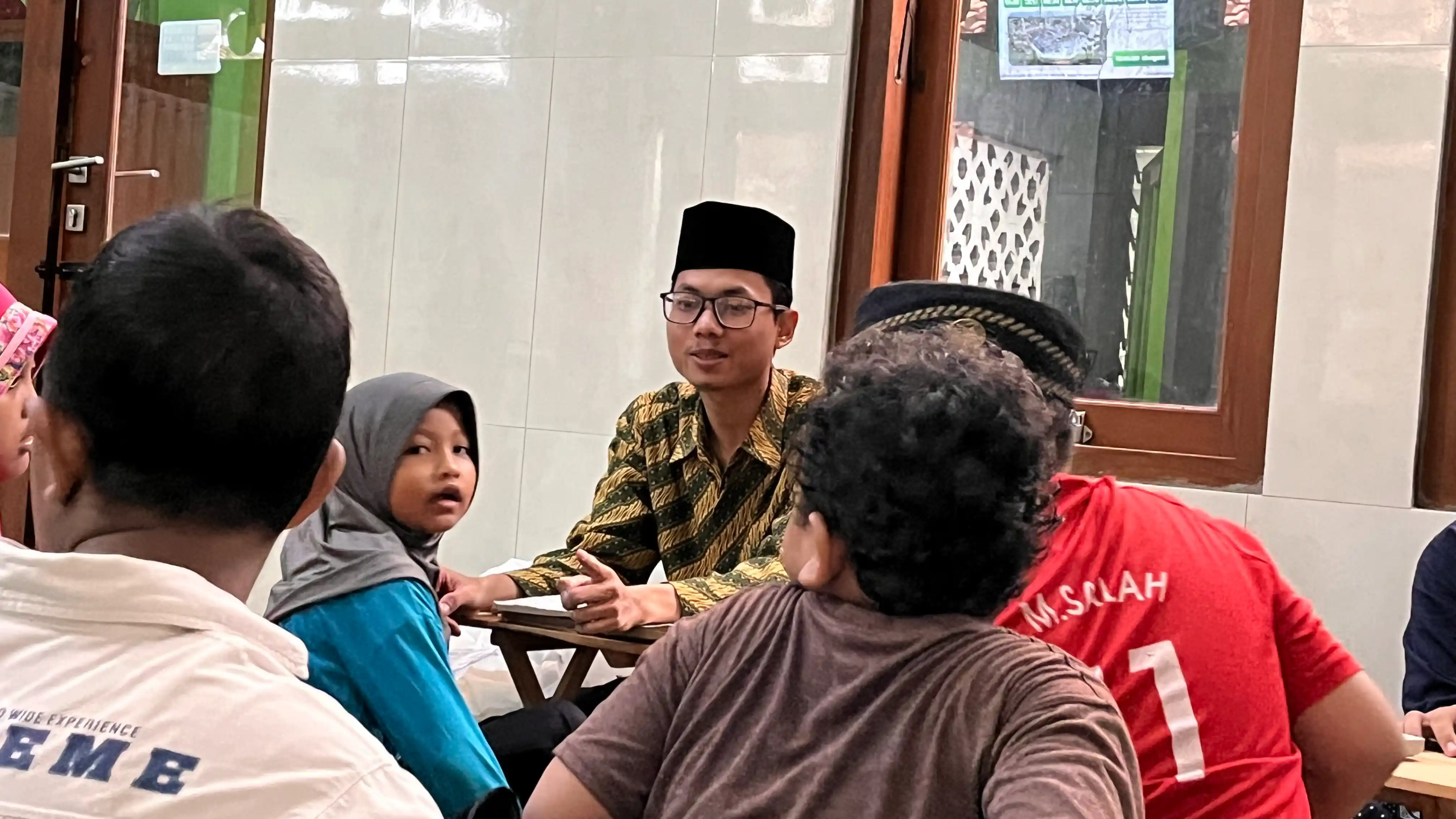 Kegiatan Belajar Mengajar TPQ Anak-Anak (2025)